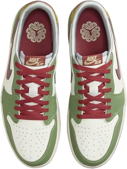 Dunk low year dragon